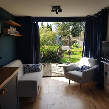 Modern 1-Bed Apartment, Plus Parking, Near Oxford And The Jr Exterior foto